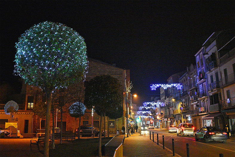 Il·luminació nadalenca al centre urbà.