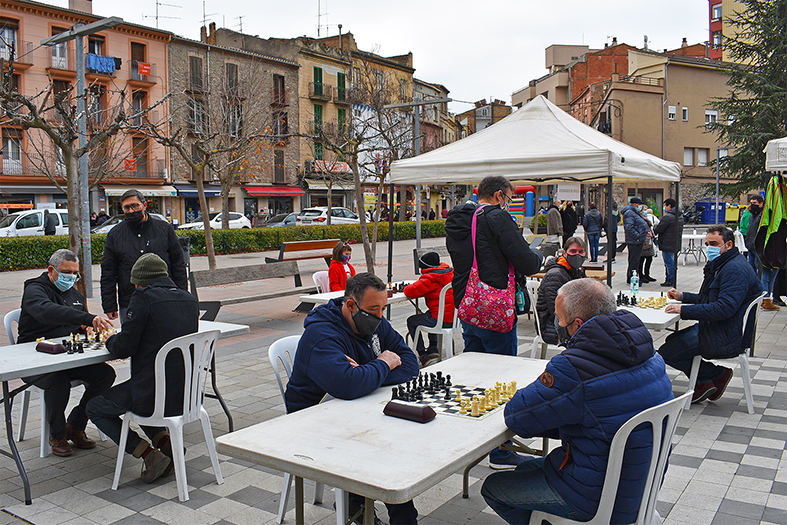 Activitat del Club d'Escacs a la Fira d’Entitats i Fira de Nadal de Súria.