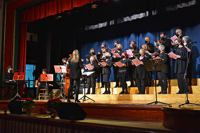 Concert de Sant Esteve a cà rrec de la Coral Sòrissons de l'Escola Municipal de Música, a la sala d'actes de la Residència Bell Repòs.