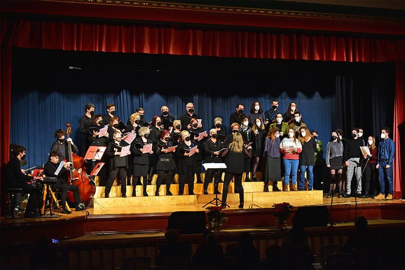 Concert de Sant Esteve a cà rrec de la Coral Sòrissons de l'Escola Municipal de Música, a la sala d'actes de la Residència Bell Repòs.