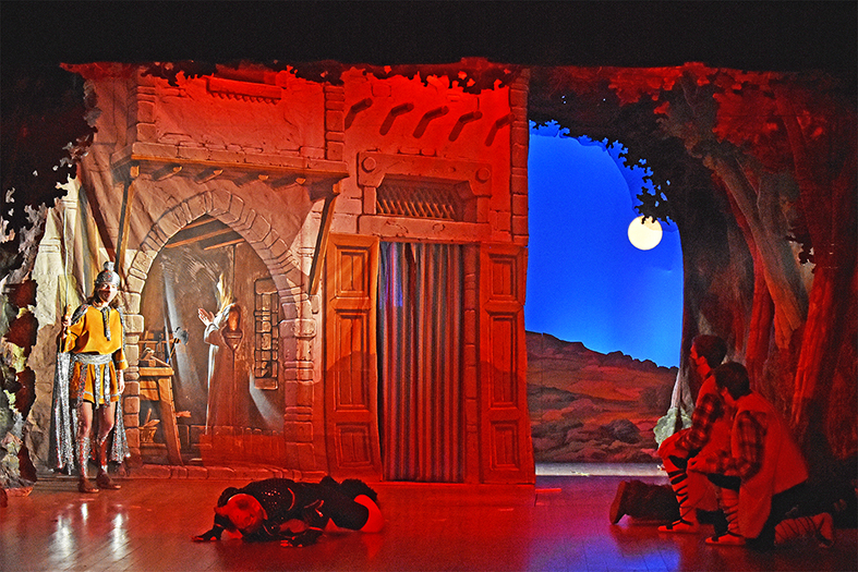 Escena d'Els Pastorets de Súria al Teatre del Foment Cultural.