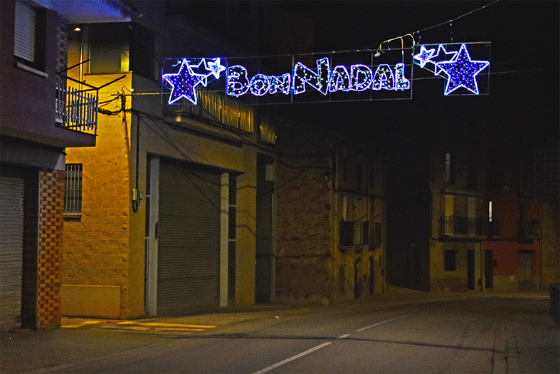 Il·luminació nadalenca al barri de Cal Trist.