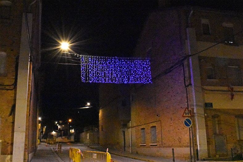 Il·luminació nadalenca al barri de Santa Maria.