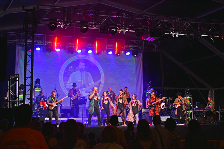 Concert de nit a la plaÃ§a de Sant Joan, dins del programa de la Festa Major de SÃºria.