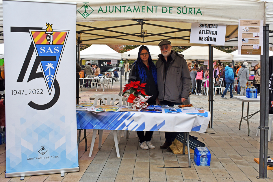 Estand de la Societat AtlÃ¨tica de SÃºria, en la Fira de Nadal i Fira dâ€™Entitats de SÃºria.