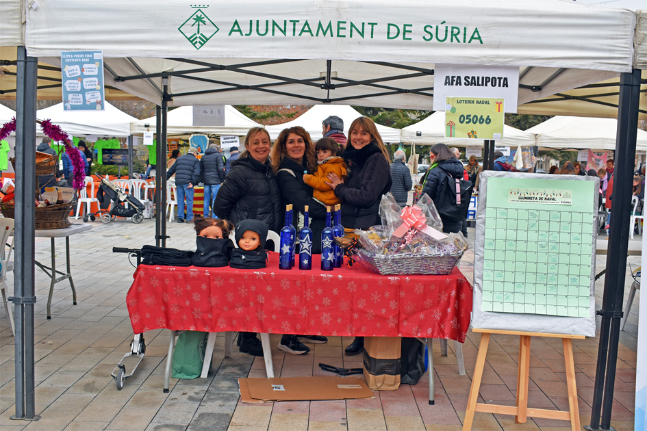 Estand de lâ€™AFA de lâ€™Escola Salipota, en la Fira de Nadal i Fira dâ€™Entitats de SÃºria.
