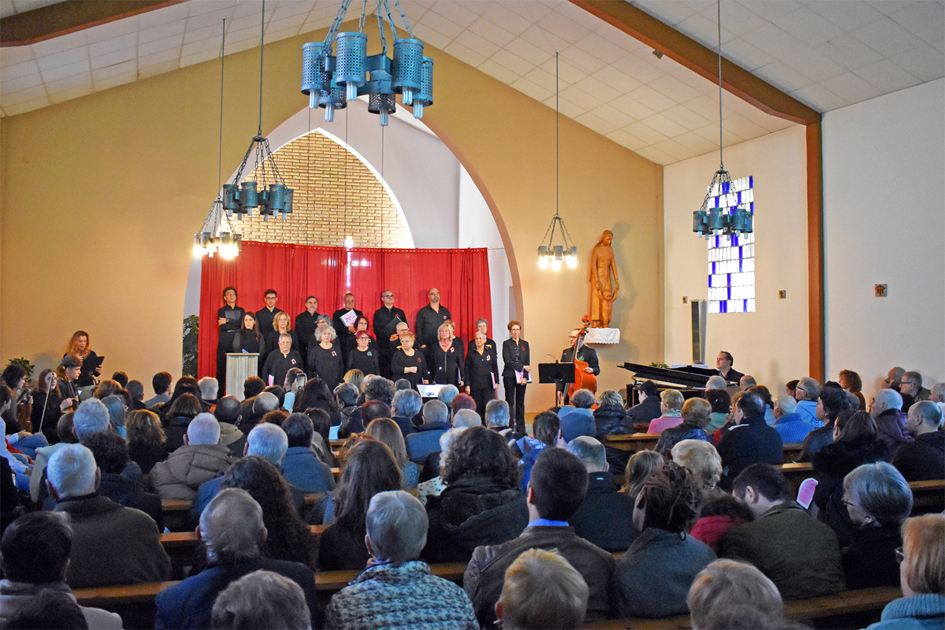 Concert de Sant Esteve a l'EsglÃ©sia de Santa BÃ rbara, a cÃ rrec de la Coral SÃ²rissons de l'Escola Municipal de MÃºsica.