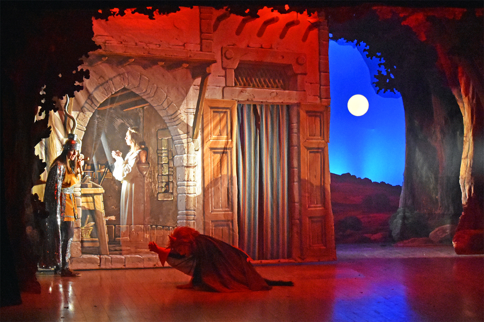 RepresentaciÃ³ d'Els Pastorets de SÃºria, a cÃ rrec del Foment Cultural.