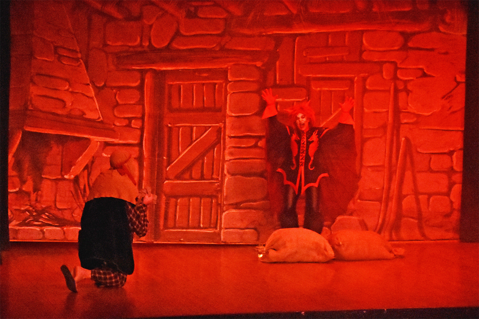 RepresentaciÃ³ d'Els Pastorets de SÃºria, a cÃ rrec del Foment Cultural.