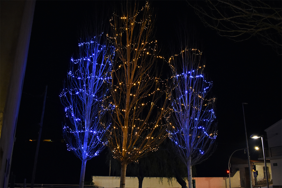 IlÂ·luminaciÃ³ nadalenca al barri de Fusteret.