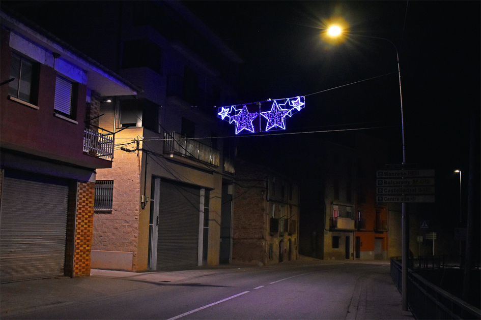 IlÂ·luminaciÃ³ nadalenca al barri de Cal Trist.
