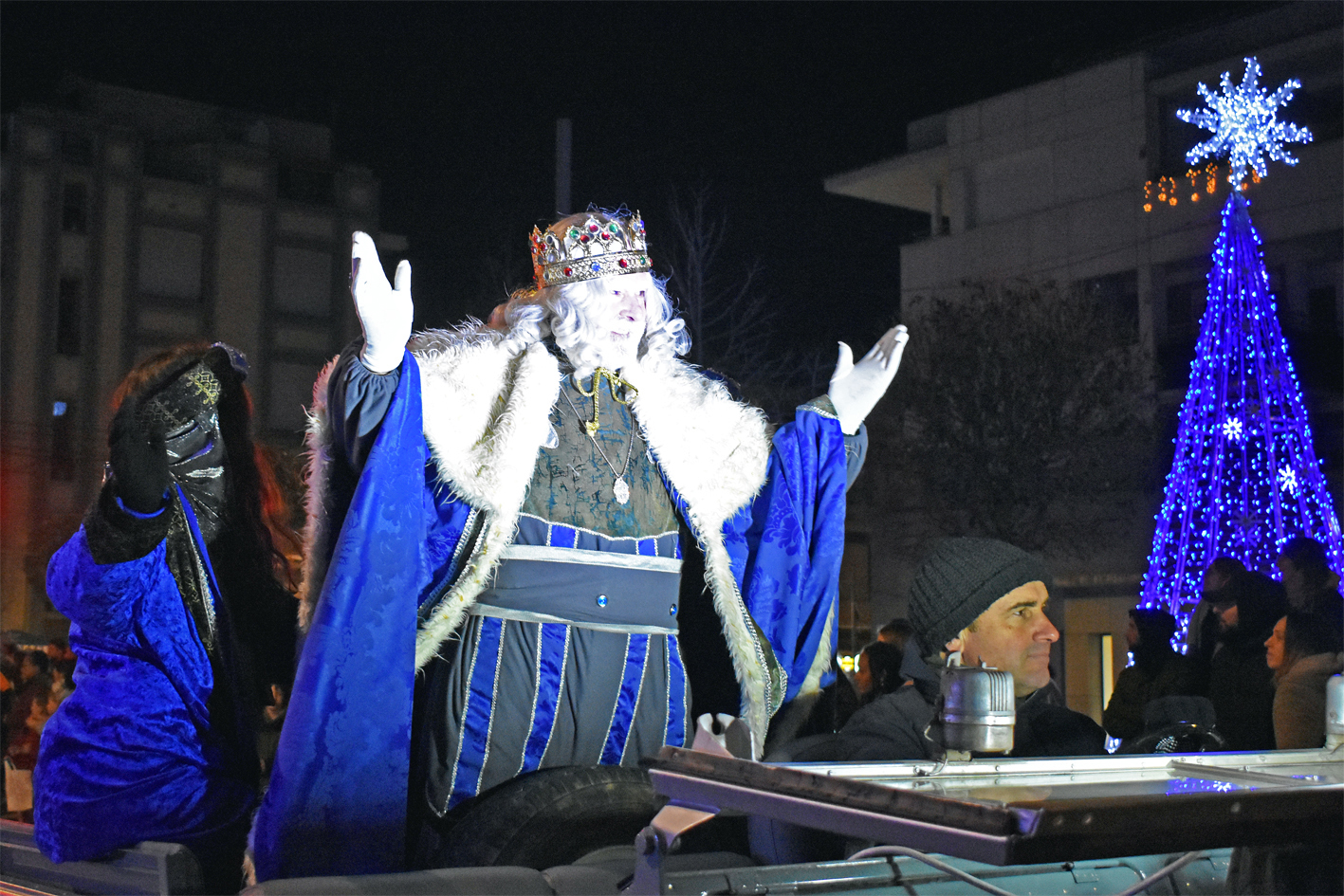 El rei Melcior, durant la Cavalcada de Reis de SÃºria.