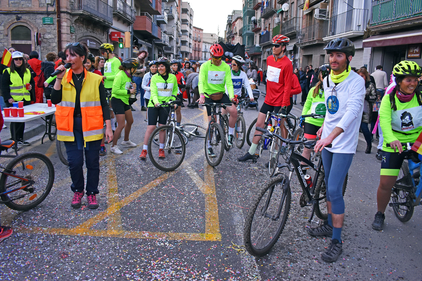Participants en la rua del Carnestoltes de SÃºria.