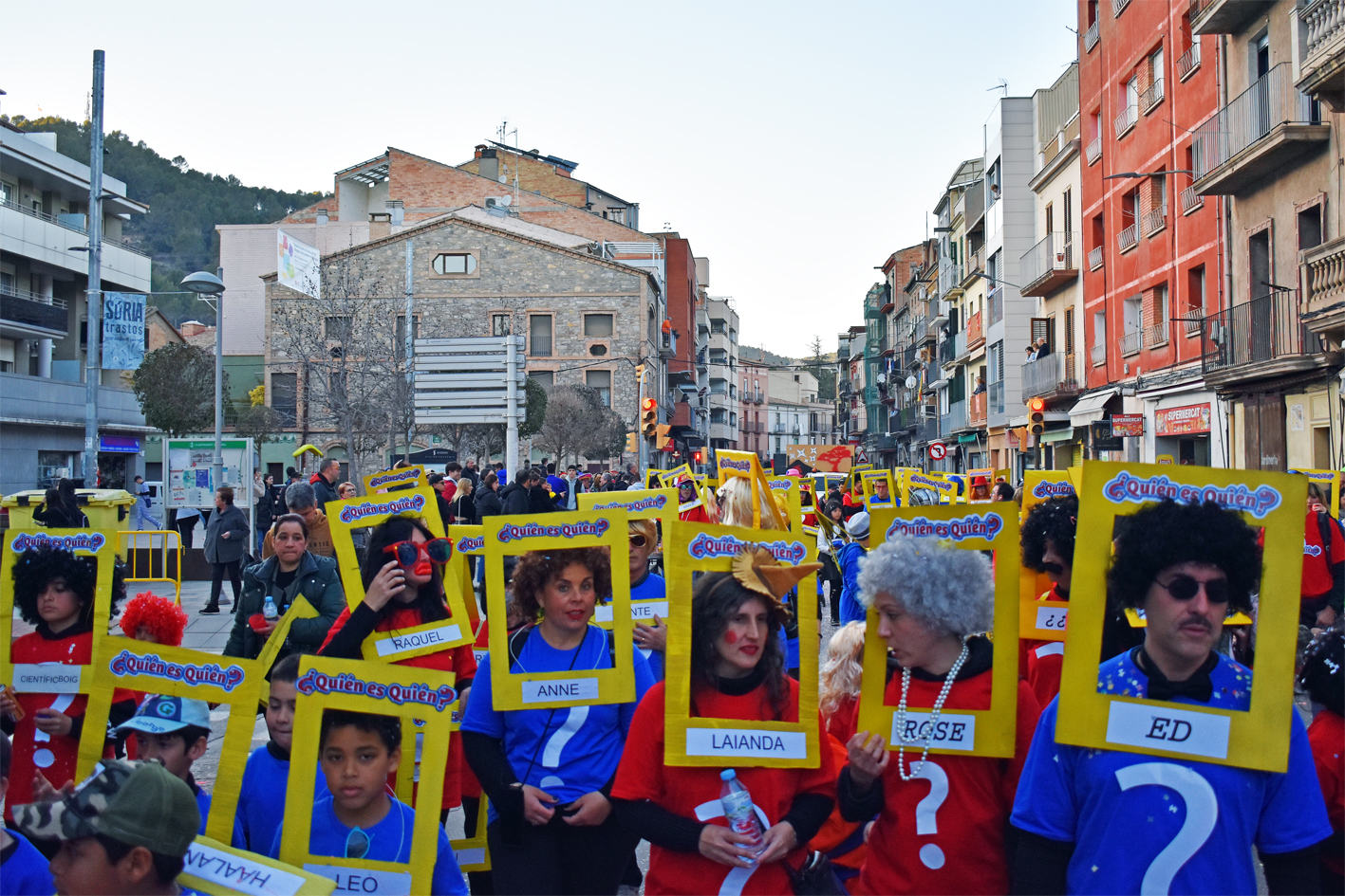Participants en la rua del Carnestoltes de SÃºria.