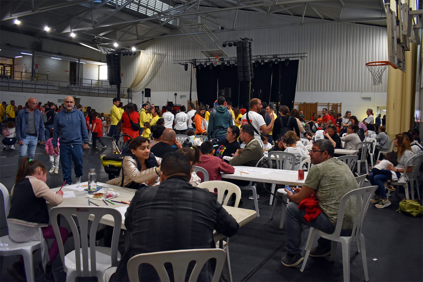 Tallers i animació al Pavelló Municipal d'Esports, dins del programa d'actes de les Caramelles de Súria.