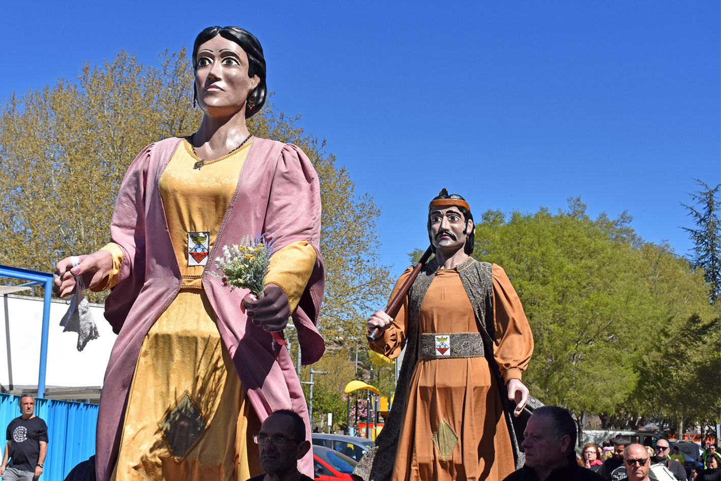 Els Geganters del Pont de Vilomara i Rocafort, durant la 13a Trobada Gegantera de la Fira de Rams de SÃºria.