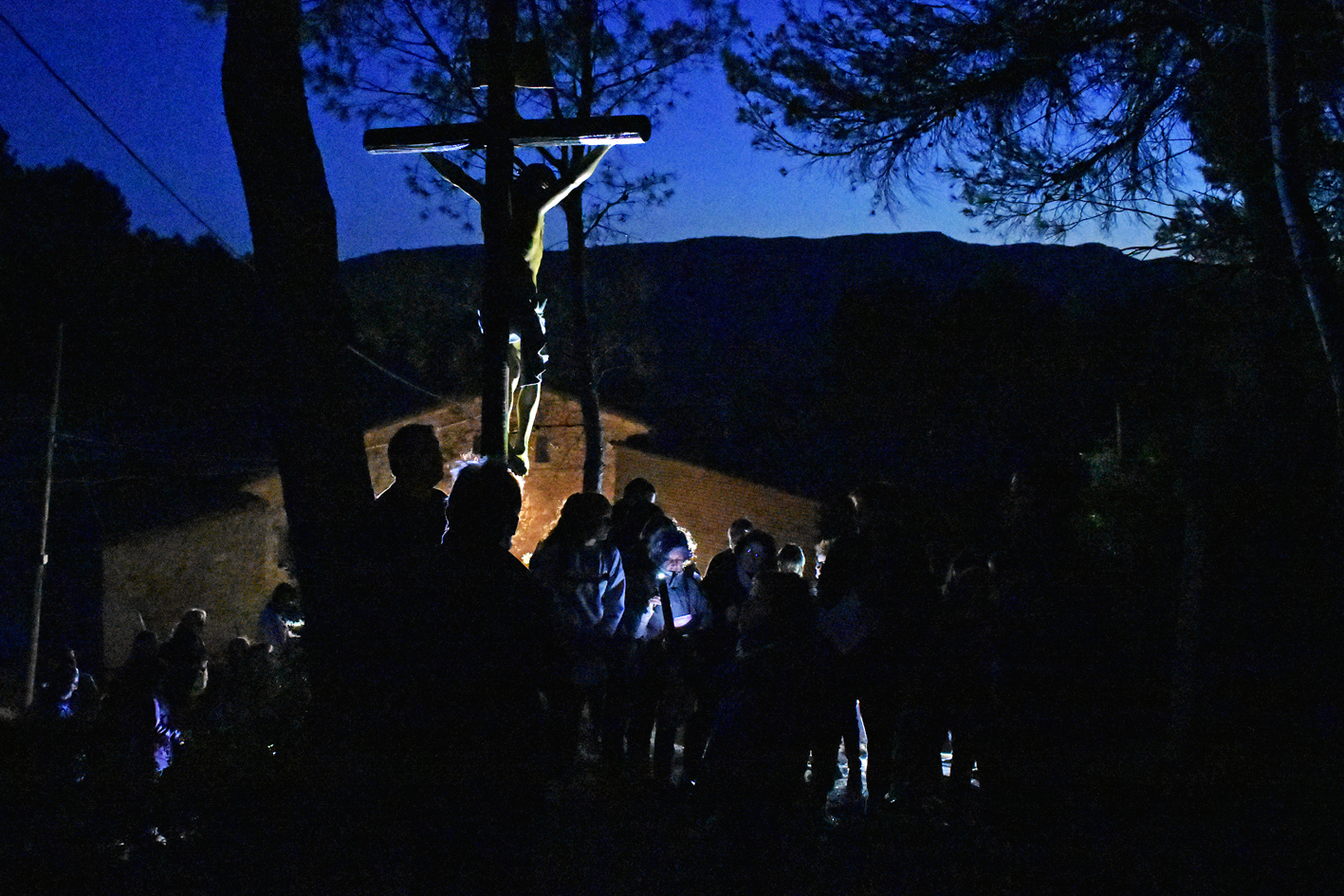 Inici del Via Crucis Nocturn a Sant Salvador, dins dels actes de Setmana Santa a Súria.