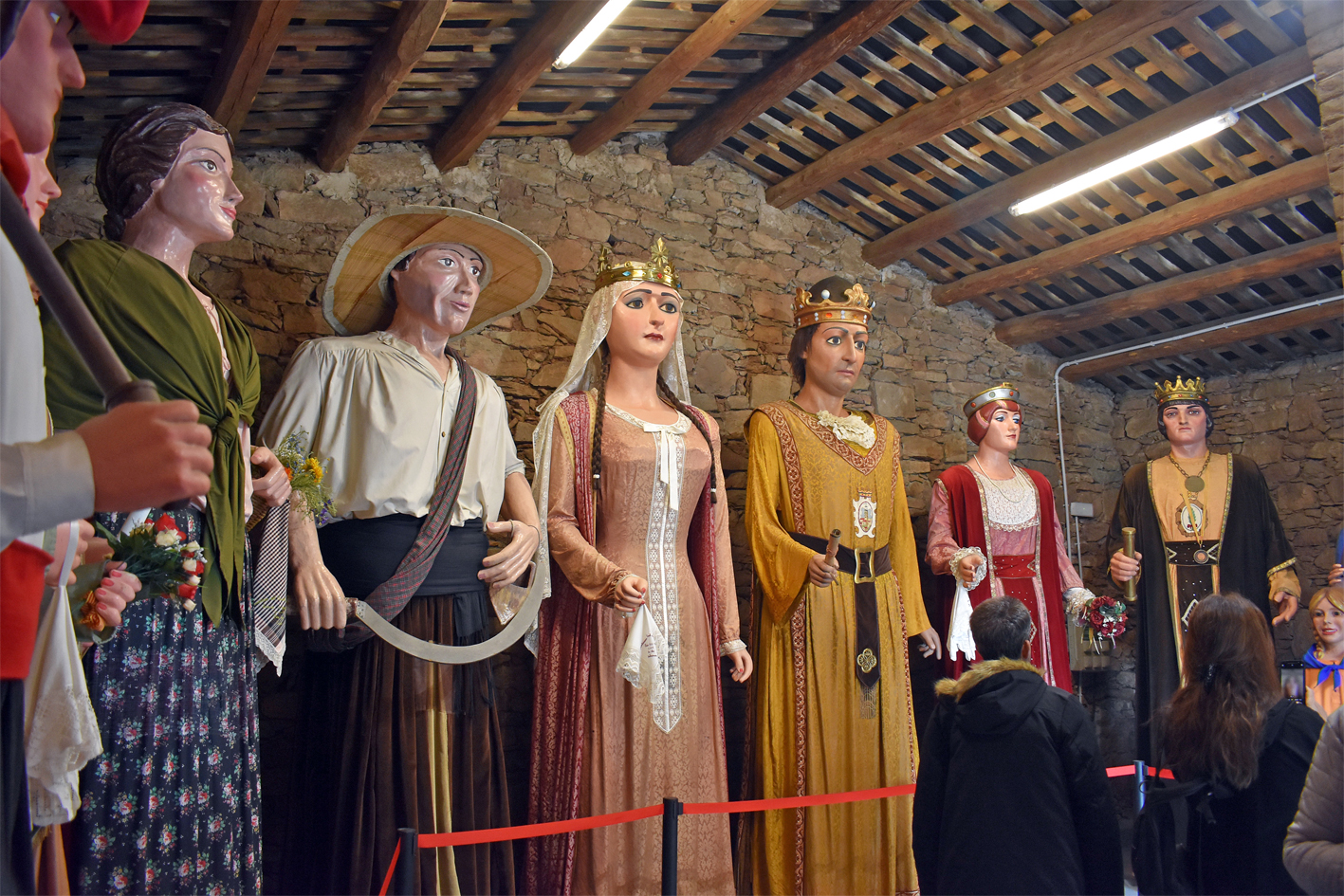 Gegants de Súria a la Ferreria, durant la 20a Fira Medieval d'Oficis de Súria.