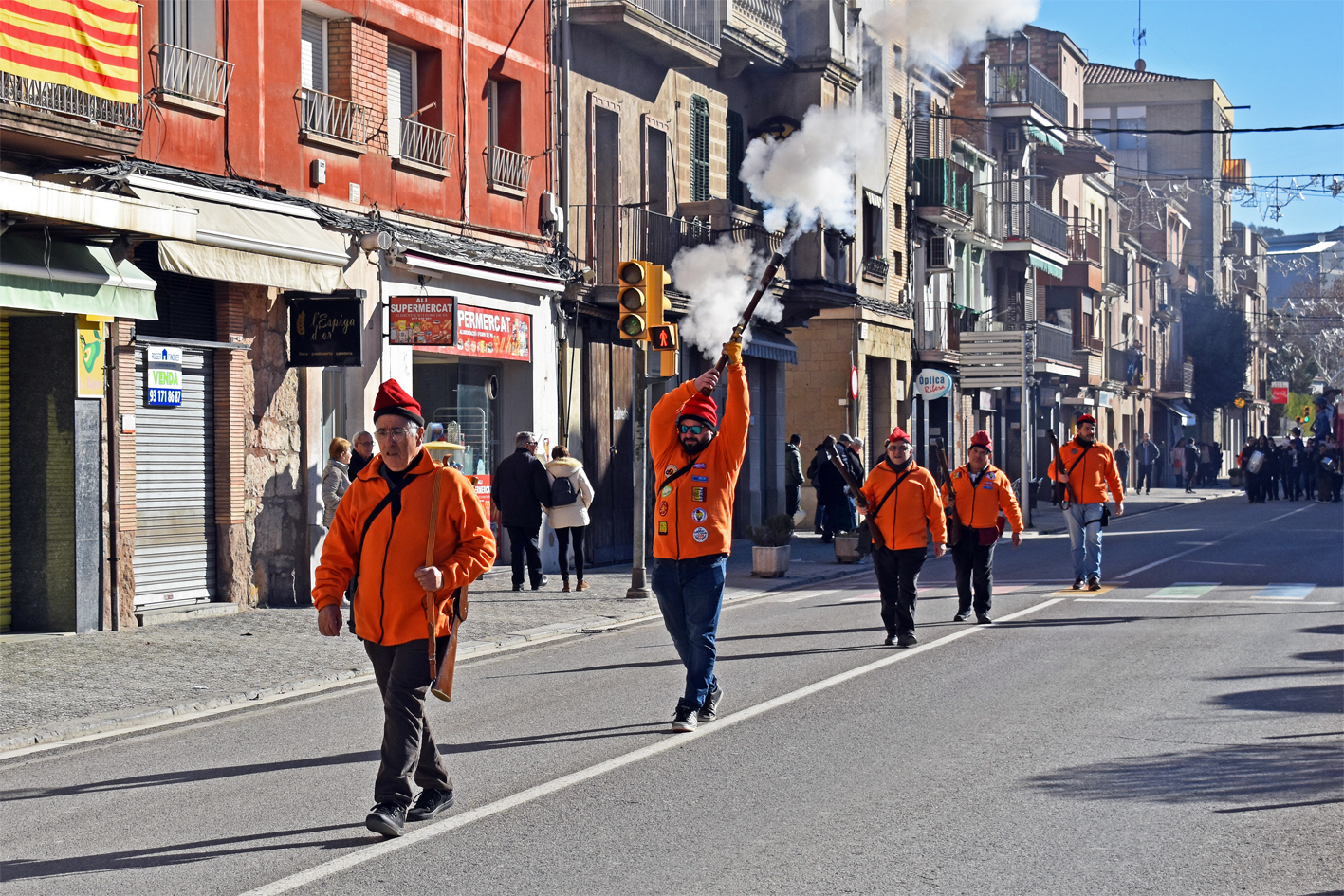 Els Trabucaires del Tro Gros, durant la cercavila de la Festa de Sant SebastiÃ .